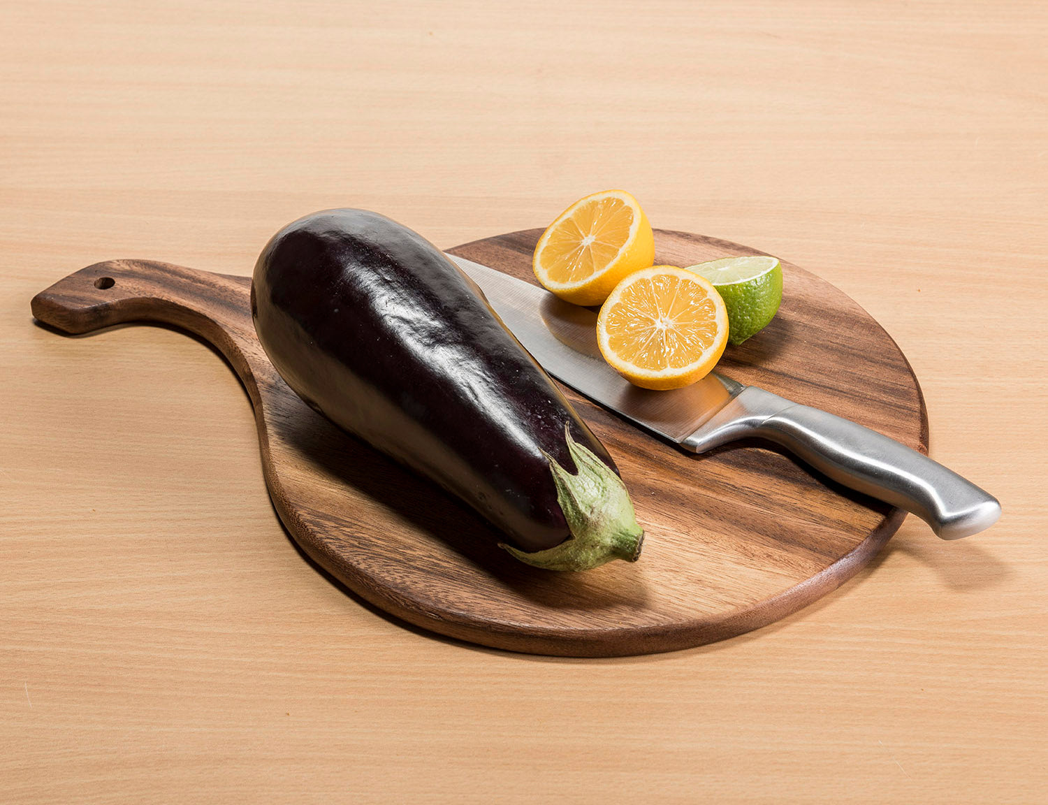 Acacia Wood Cutting/ Charcuterie Board - Large Round