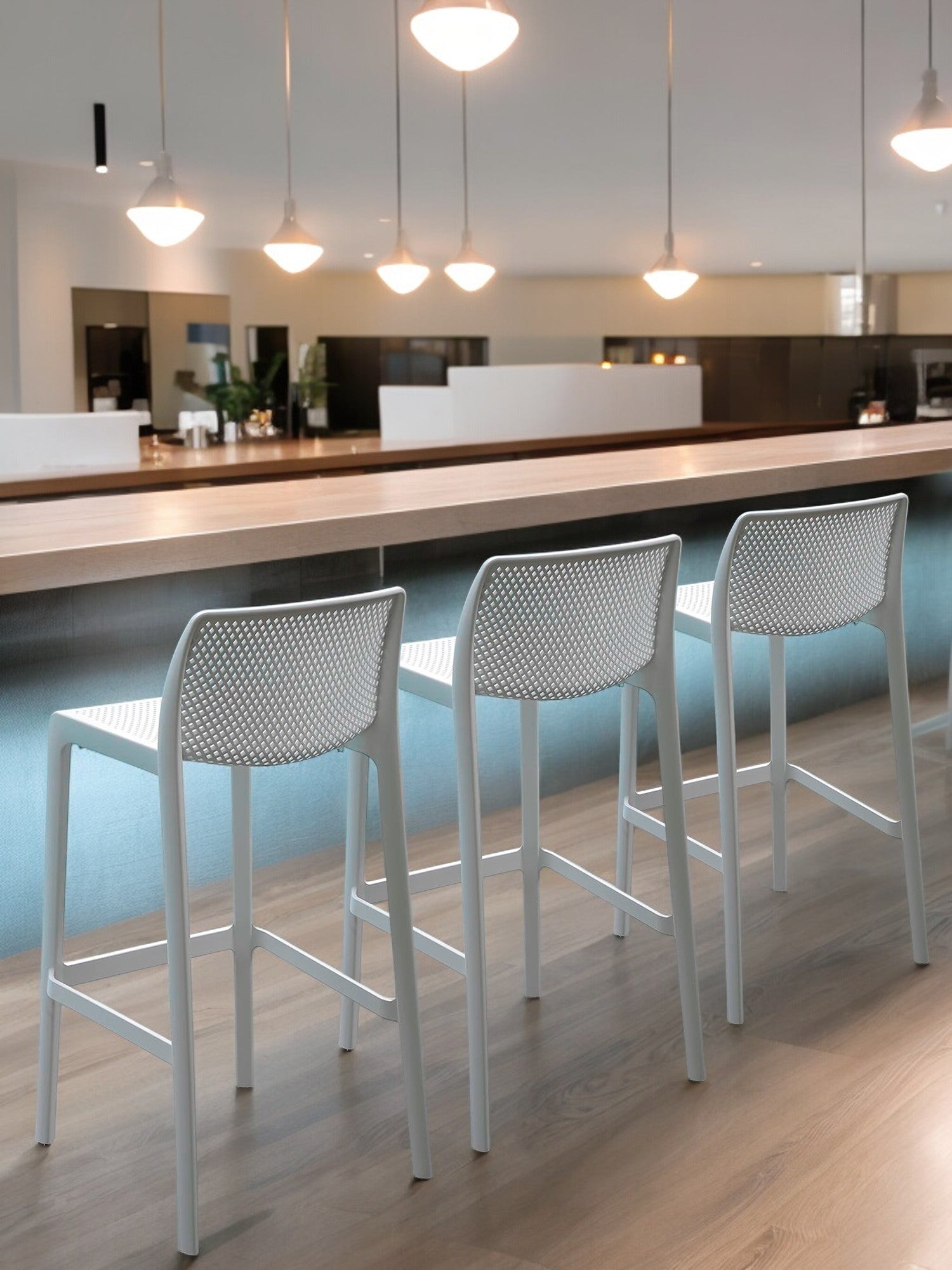 Commercial Grade 29" Outdoor Bar Stool - Set of 4: Netted