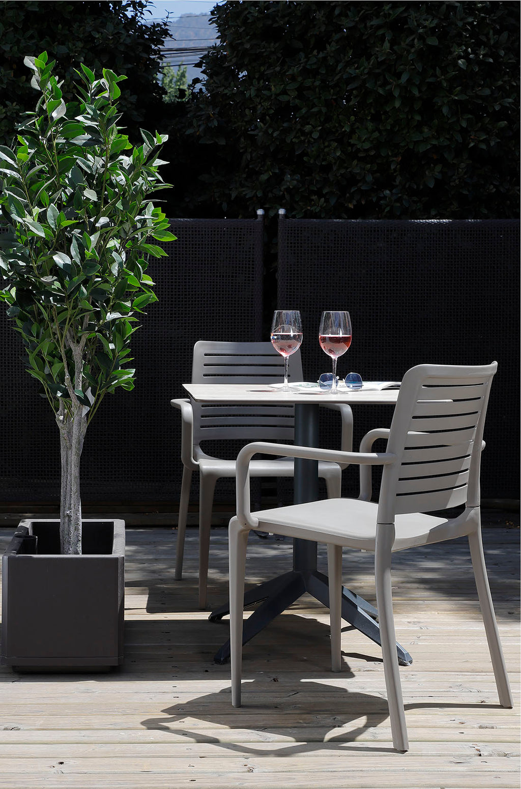 Outdoor Patio Dining Ladderback Chair - Set of 4 - Park